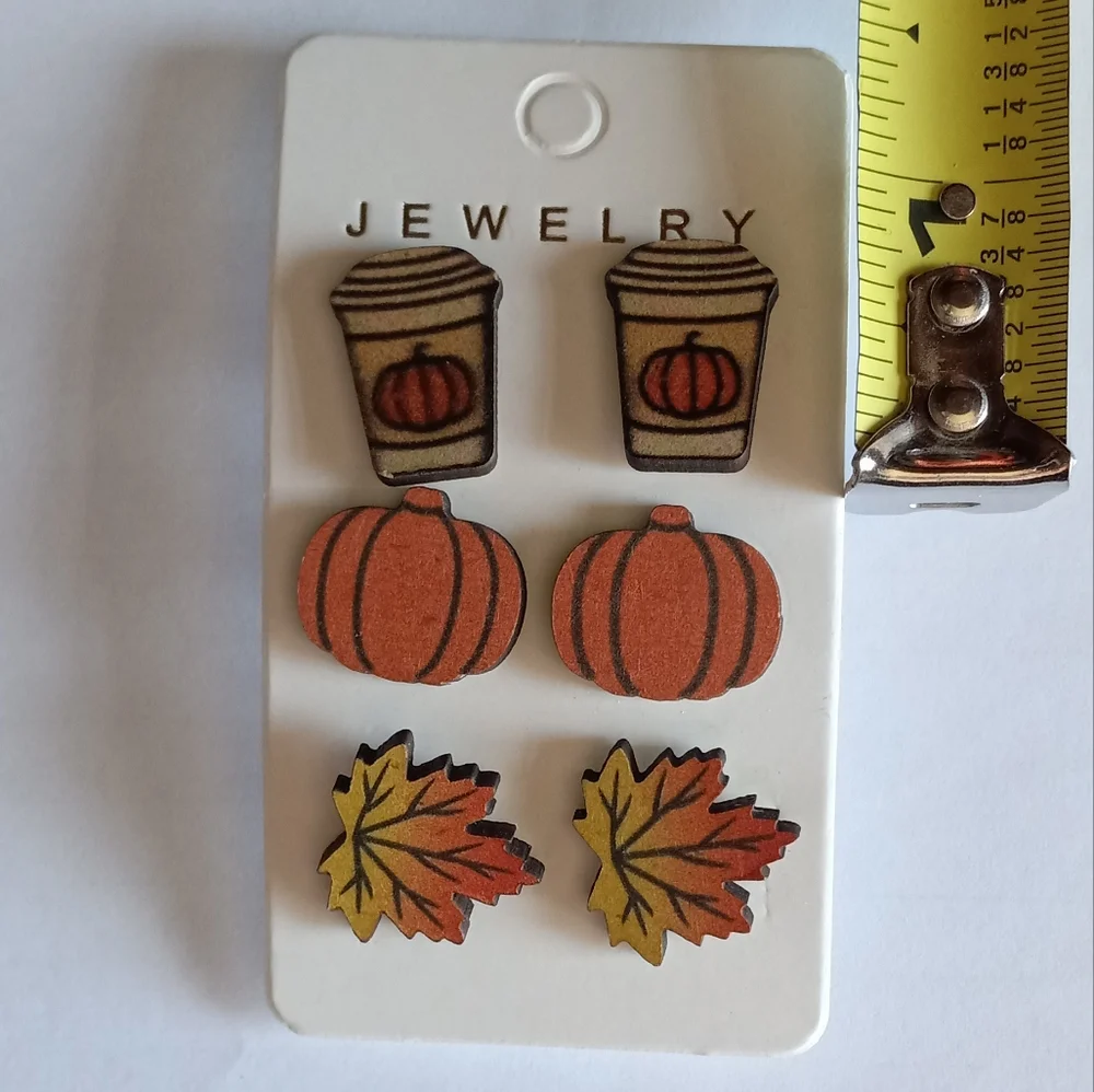 Harvest Theme Stud Earrings Set - Picture 2 of 3